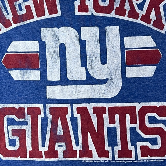 New York Giants Women's XS NFL Football Sports Sleeveless Tshirt Sports - Picture 3 of 4